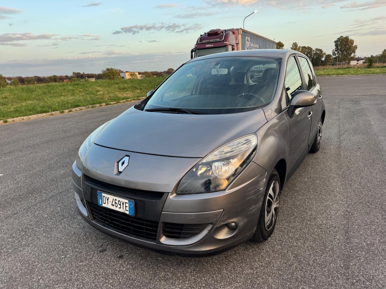 Renault Scenic Scénic 1.4 TCe Luxe