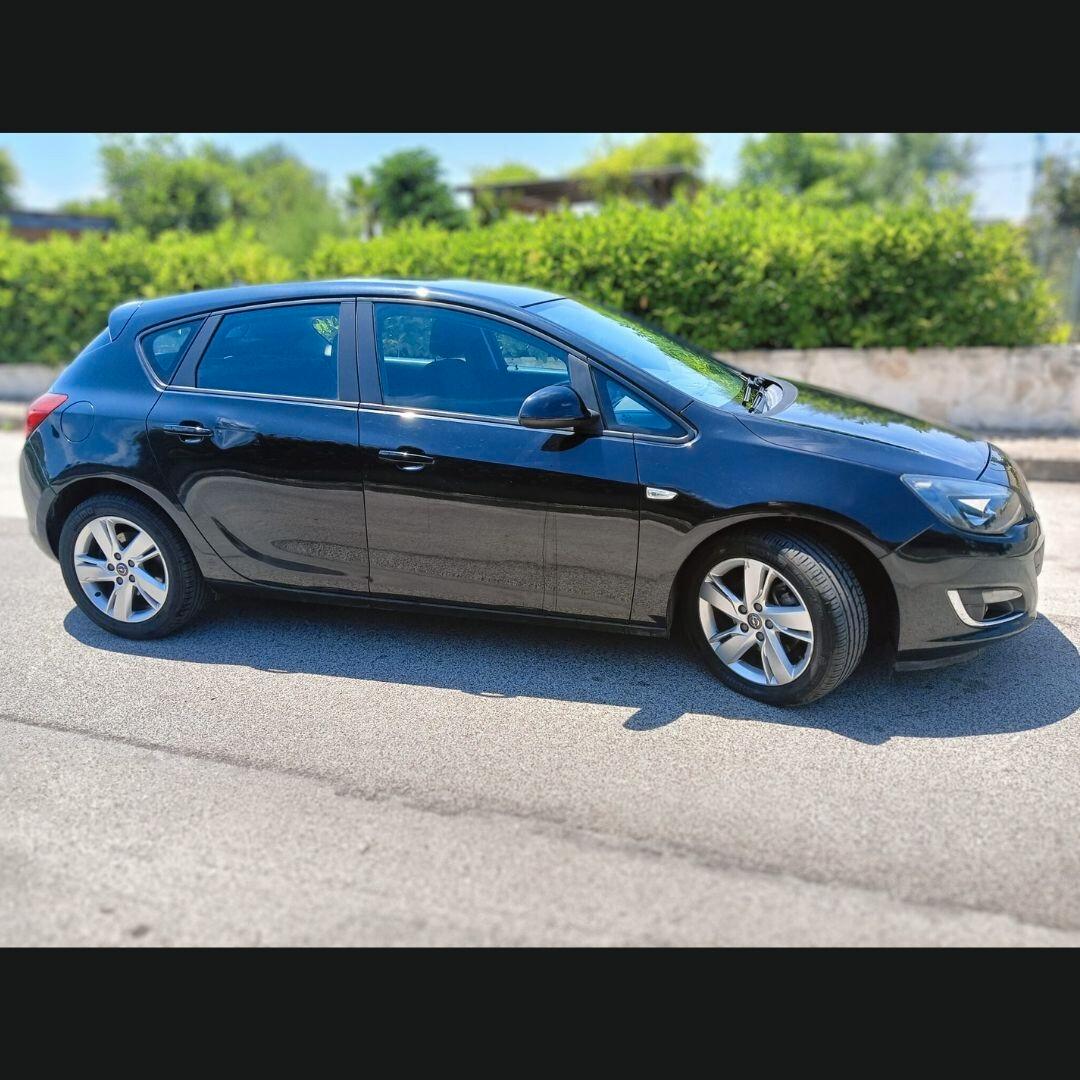Opel Astra 1.7 CDTI 110CV 5 porte Cosmo