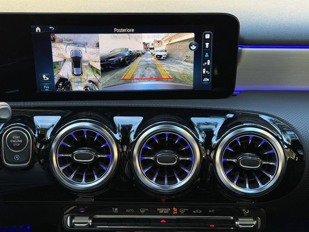 New Mercedes Classe A 200d Premium AMG Night Editon 150CV