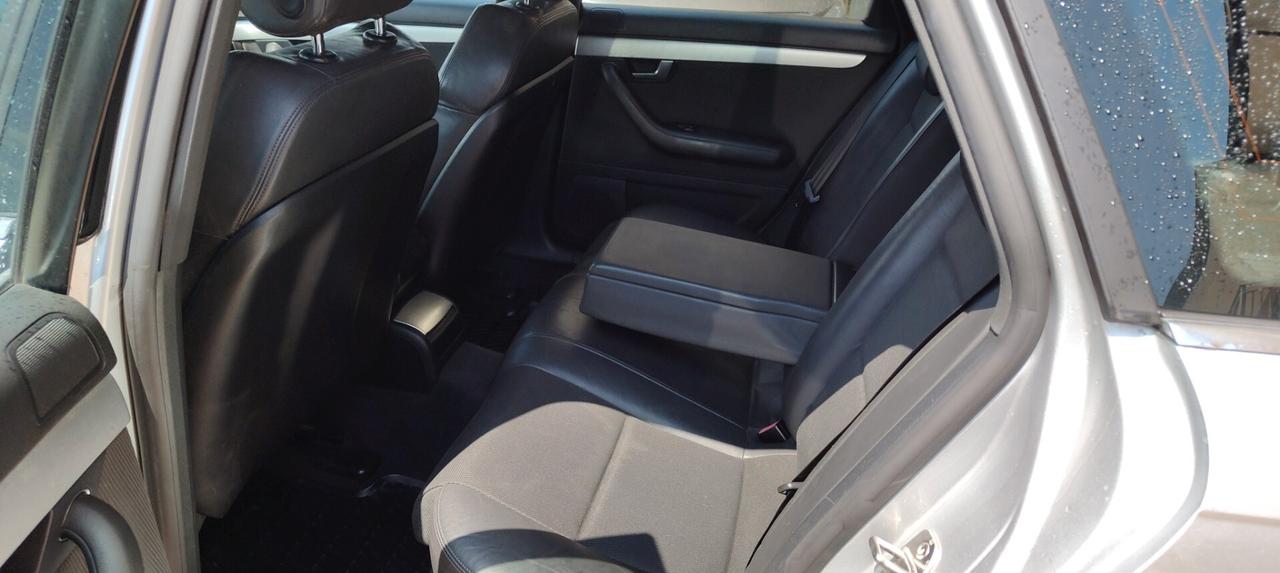 Audi A4 2.0 TDI F.AP. Avant quattro Top plus
