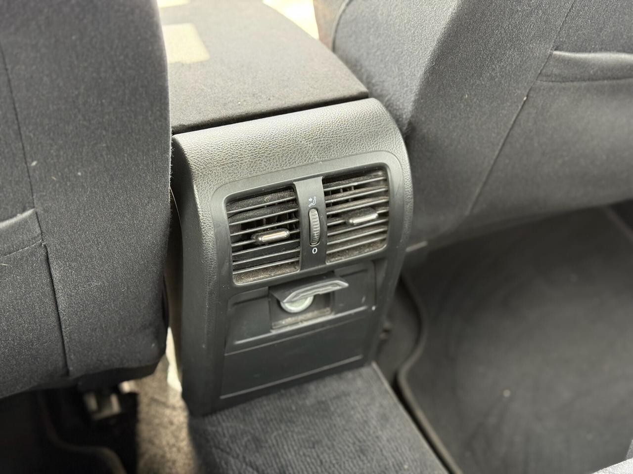 VOLKSWAGEN Passat CC 2.0 143cv TDI DPF DSG