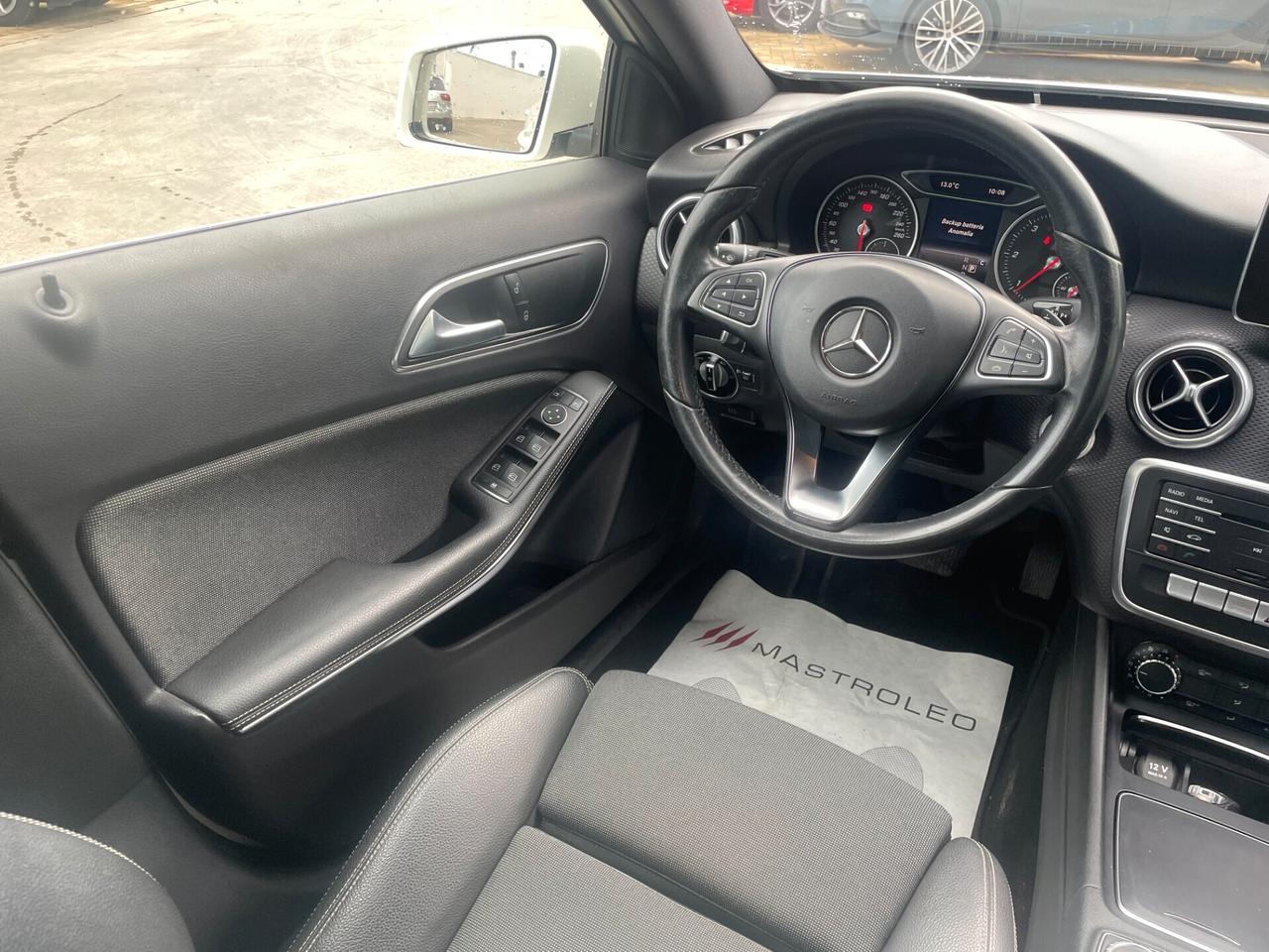 Mercedes-benz A 180 d Automatic Business