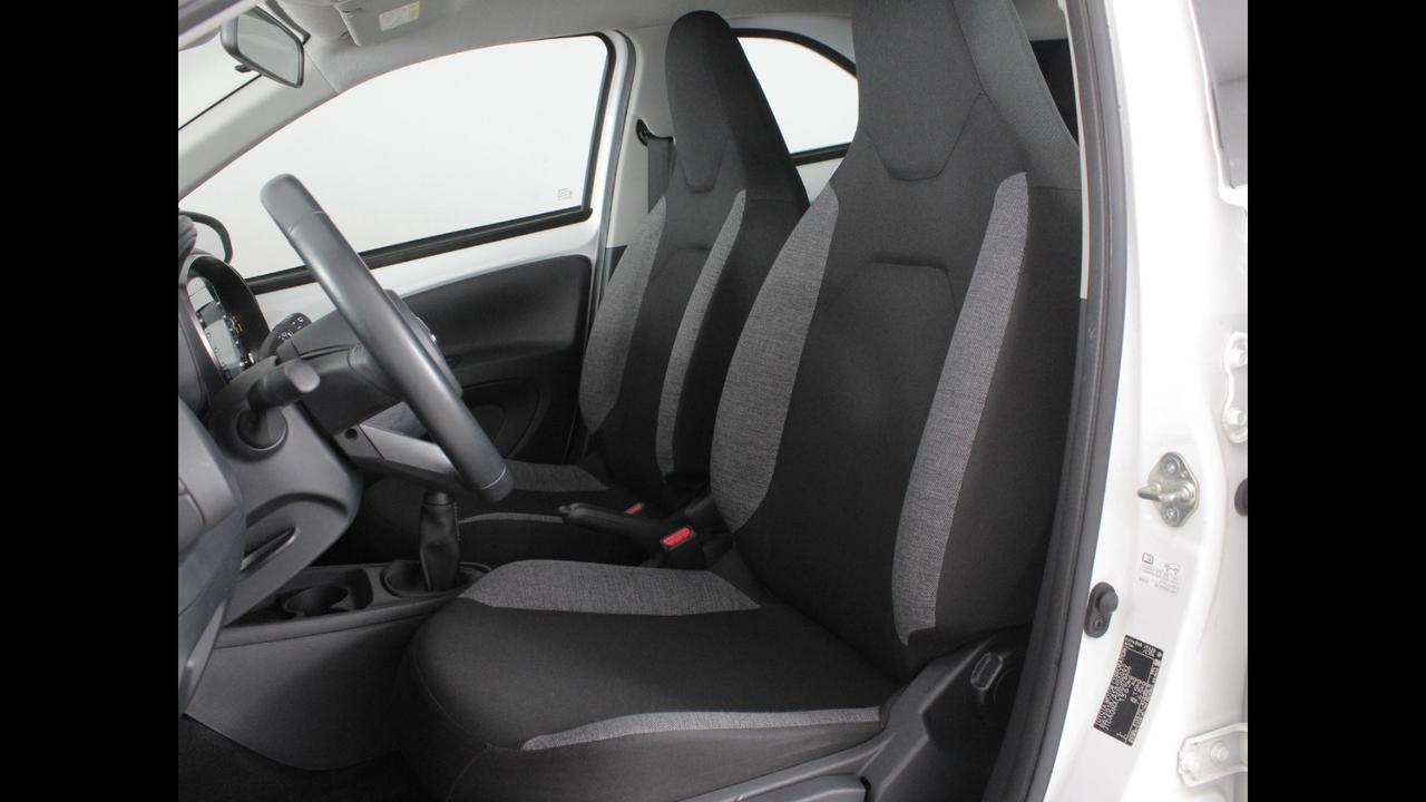 TOYOTA Aygo X - Aygo X 1.0 Active 72cv