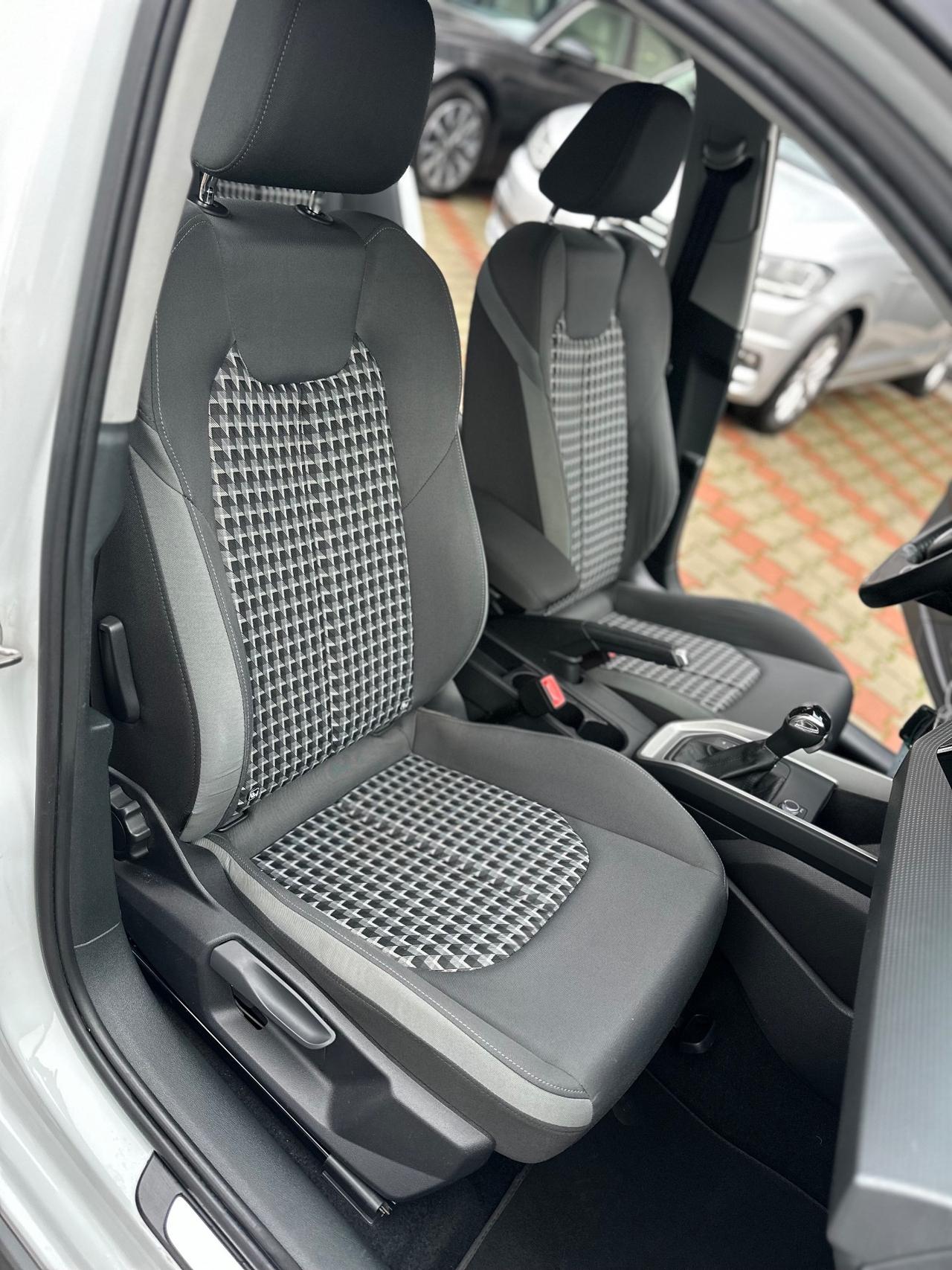 Audi A1 SPB 40 TFSI S tronic line edition