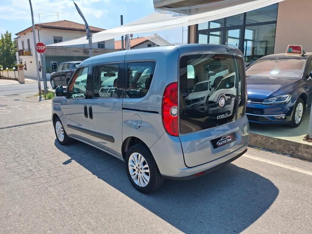 Fiat Doblò 1.6 MultijetDynamic 7 POSTI