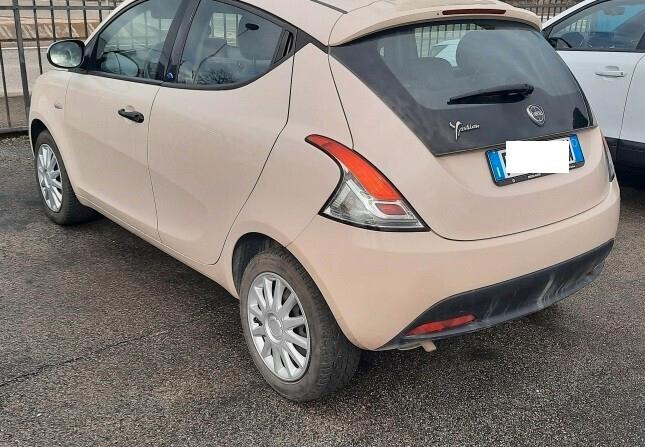 Lancia Ypsilon 1.2 69 CV 5 porte GPL Ecochic Gold