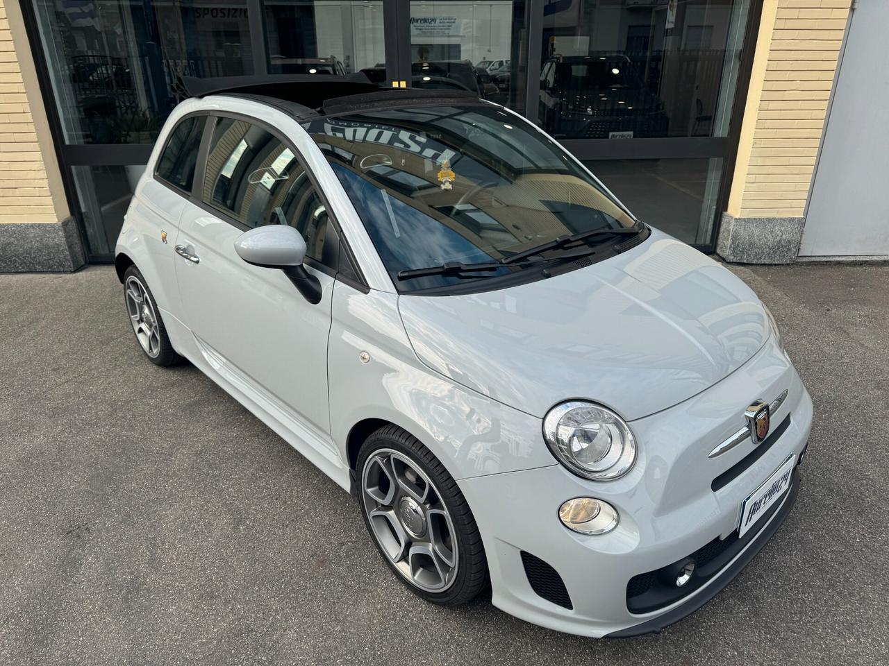 Abarth 500 CABRIO PARI AL NUOVO