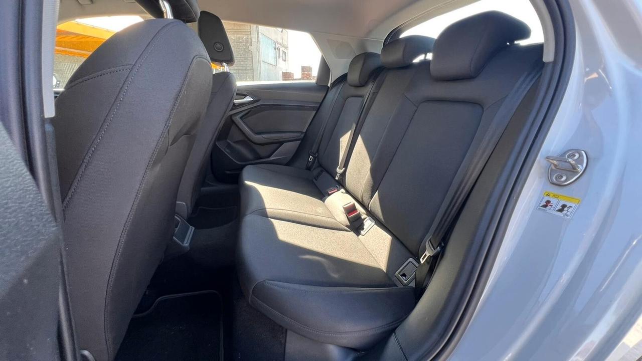 Audi A1 SPORTBACK 30 TFSI Advanced NEOPATENTATI DISTRIBUZIONE NUOVA UNICO PROPRIETARIO