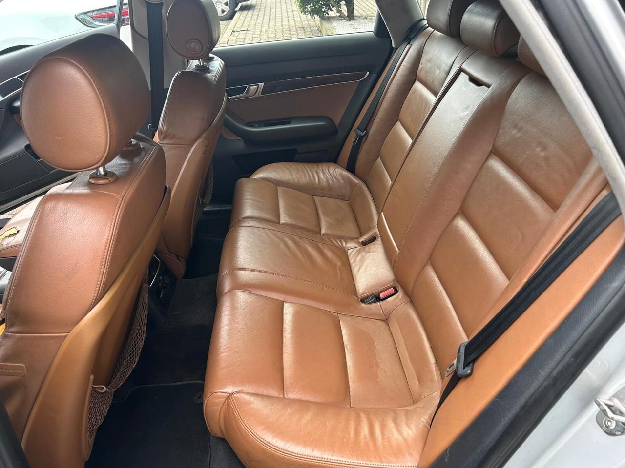 Audi A6 Avant 3.0 V6 tdi quattro 233cv fap MANUALE!!!