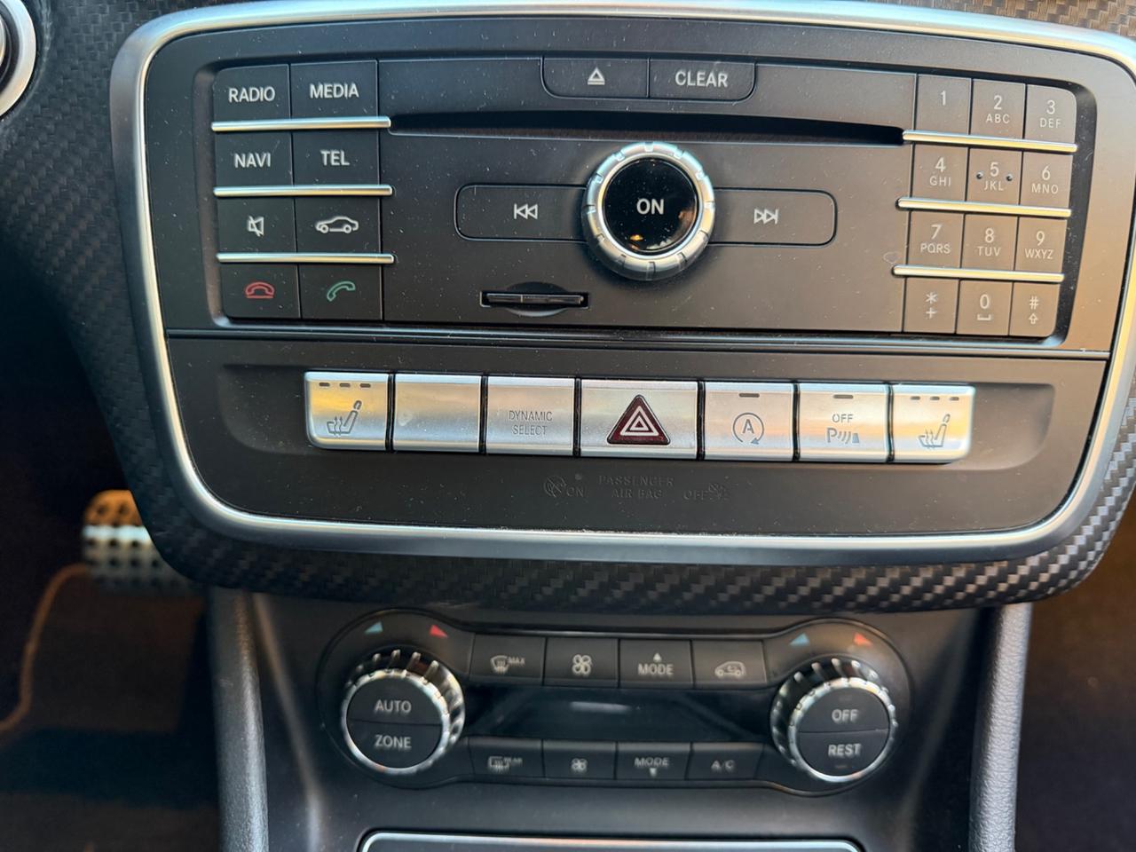 Mercedes-benz A 200 d Premium. AMG