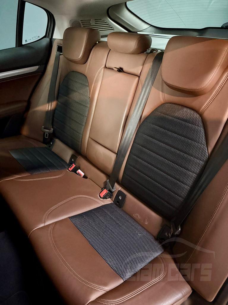 Alfa Romeo Stelvio 2.2 t Super Q4 210cv auto