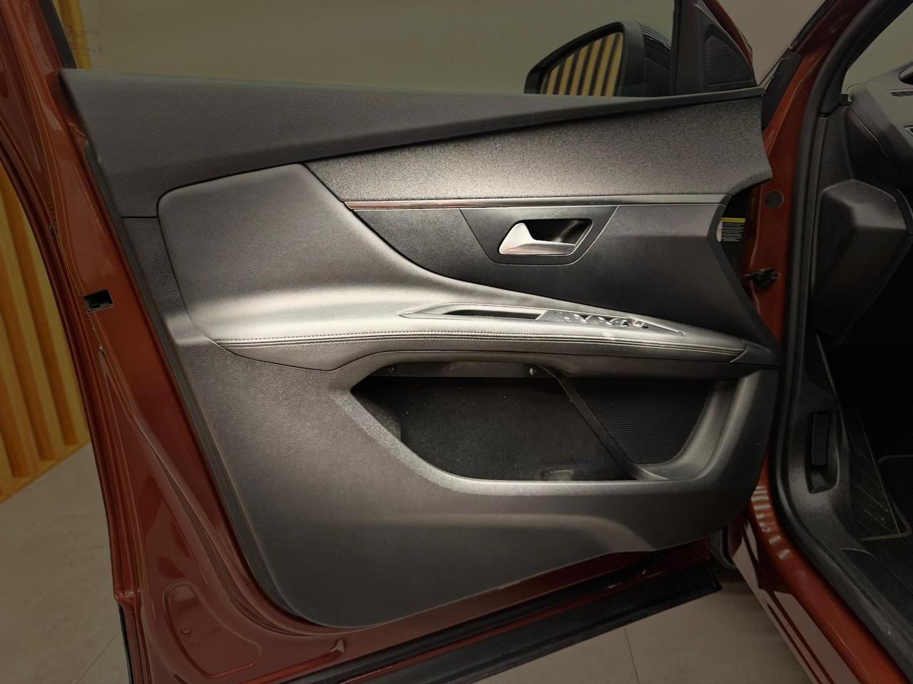 Peugeot 3008 1.5 HDI BLUE GT LINE 131CV EAT8 STRAFULL