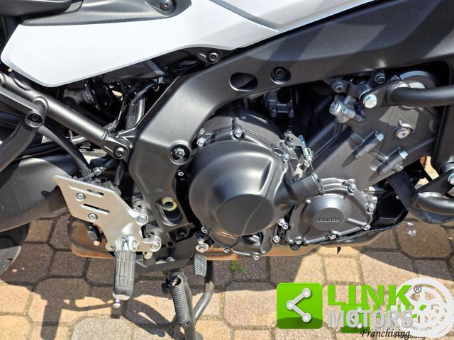 YAMAHA Tracer 9 GT Tris Quick-Shifter Tris di borse originali.