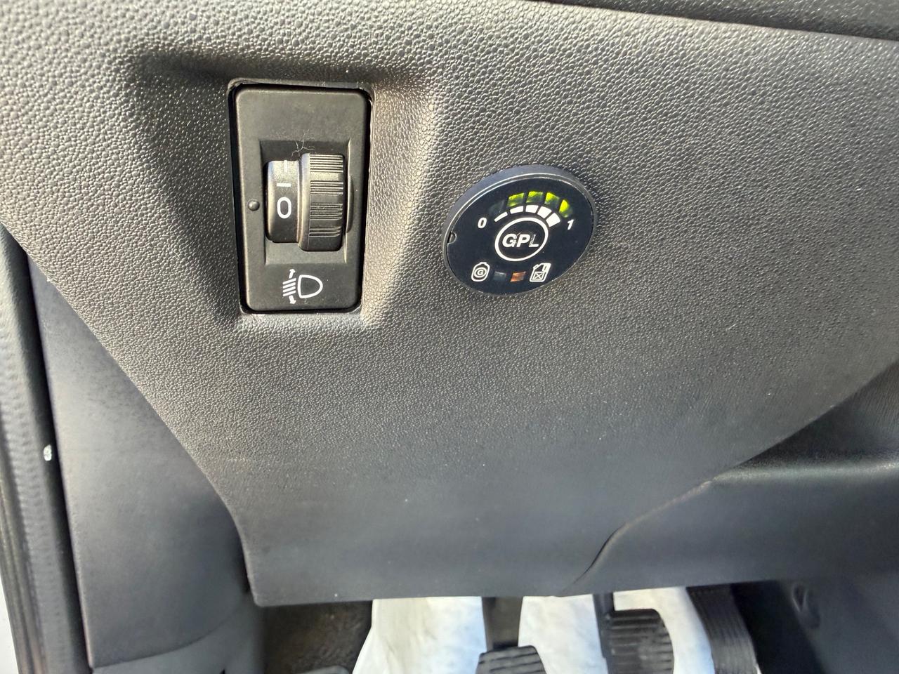 Citroen C3 Picasso 1.4 VTi 95 GPL airdream Seduction