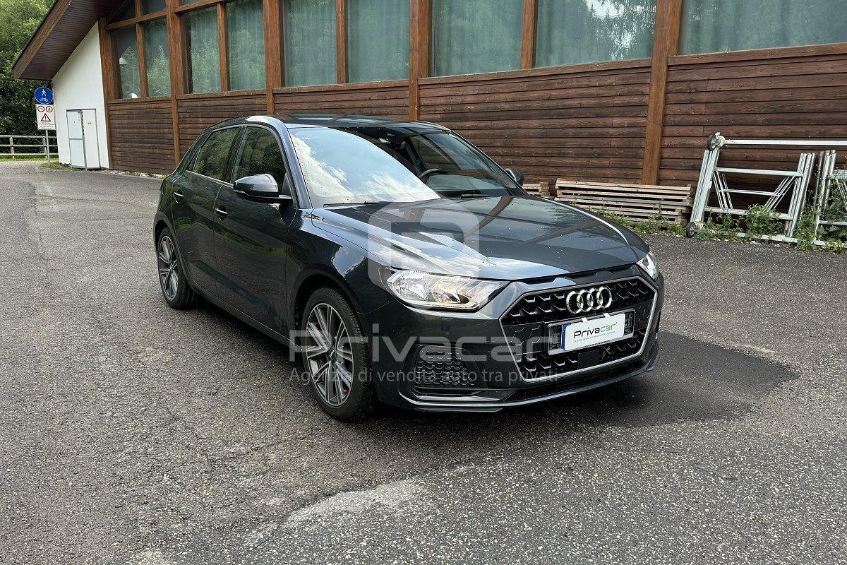 AUDI A1 citycarver 30 TFSI Identity Contrast