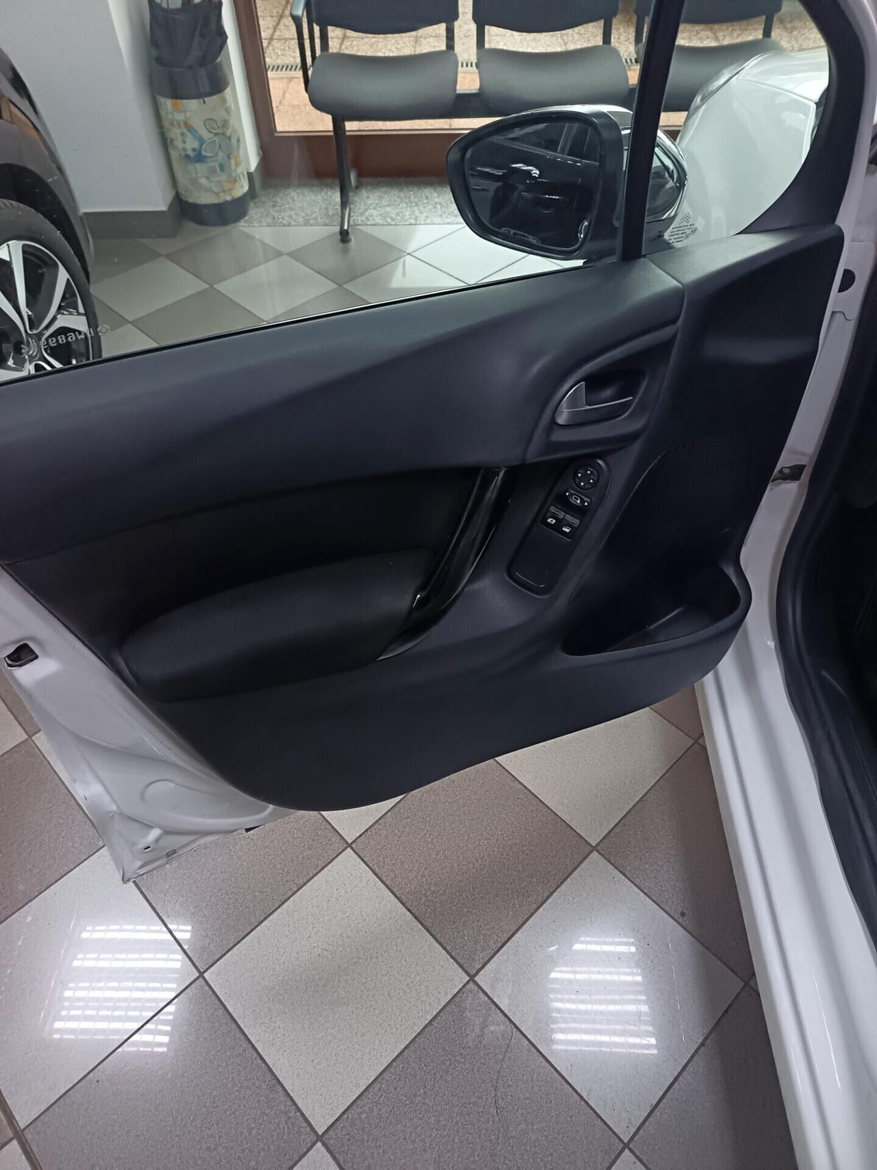 Citroen C3 GPL 1.2 VTi Vanity Fair 10