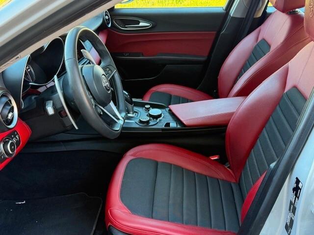 Alfa Romeo Giulia 2.2 Turbodiesel 190 CV AT8 Executive