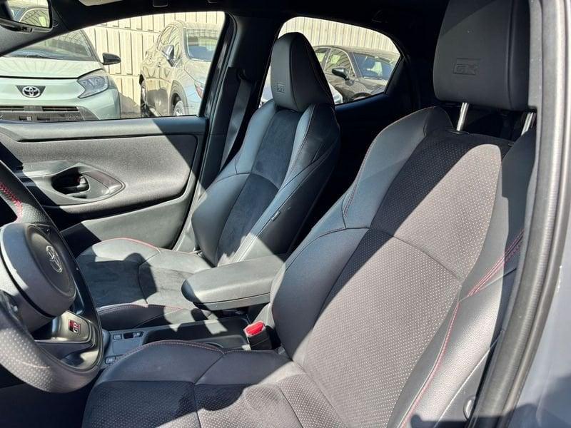Toyota Yaris Hybrid 130 GR SPORT