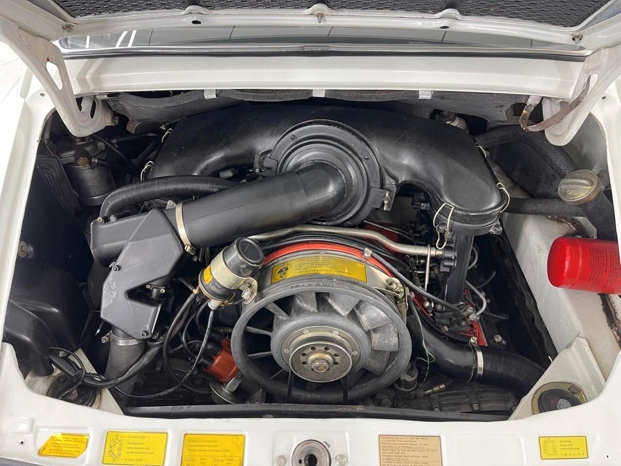 Porsche 911 2.7 MFI G Model