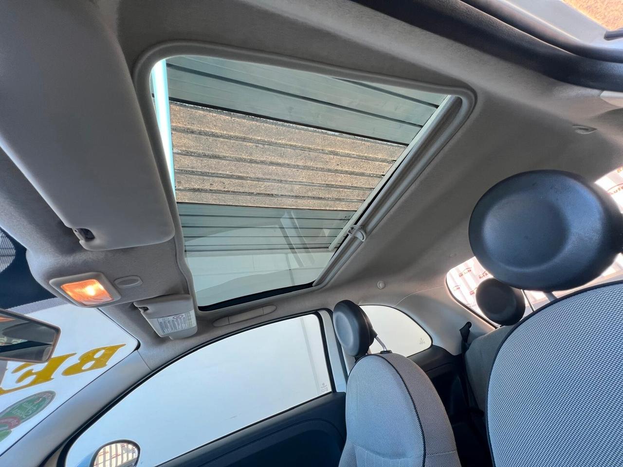 FIAT 500 LOUNGE 1.2 BENZINA 70CV