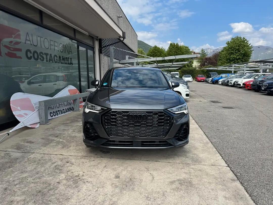 Audi Q3 SPB 35 TFSI S tronic Identity Black Sportbavk s-line