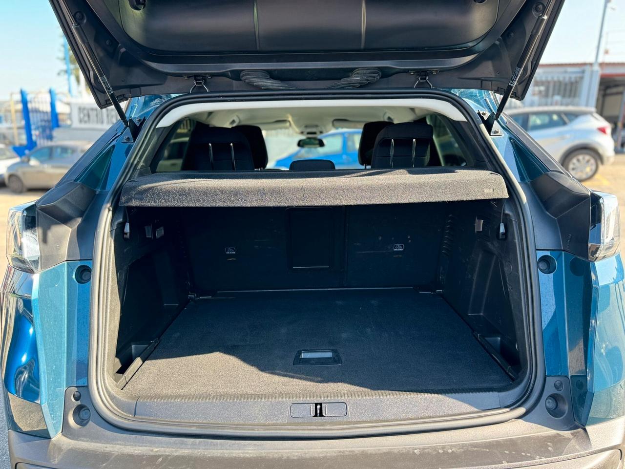 PEUGEOT 3008 1.5 131CV EAT8 GARANZIA 12 MESI PERMUTE POSSIBILITA DI FINANZIAMENTO IN SEDE