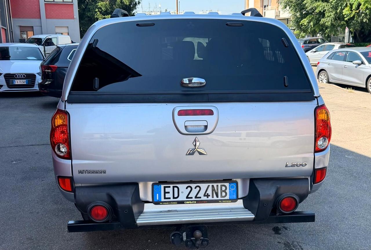 Mitsubishi L200 2.5 DI-D/178CV 4X4 DC Intense Plus