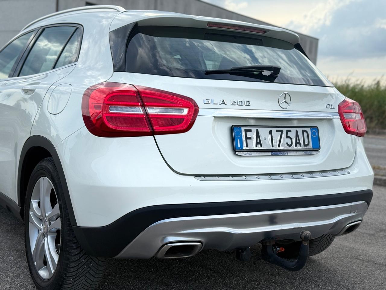 Mercedes-benz GLA 200 d Automatic Premium PLUS