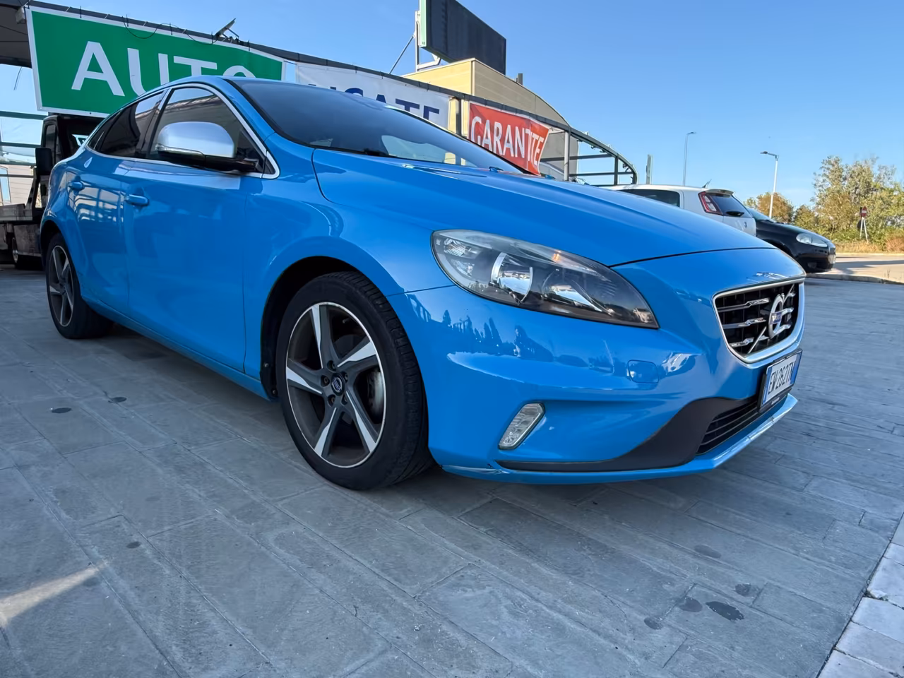 Volvo V40 D2 1.6 R-design Kinetic