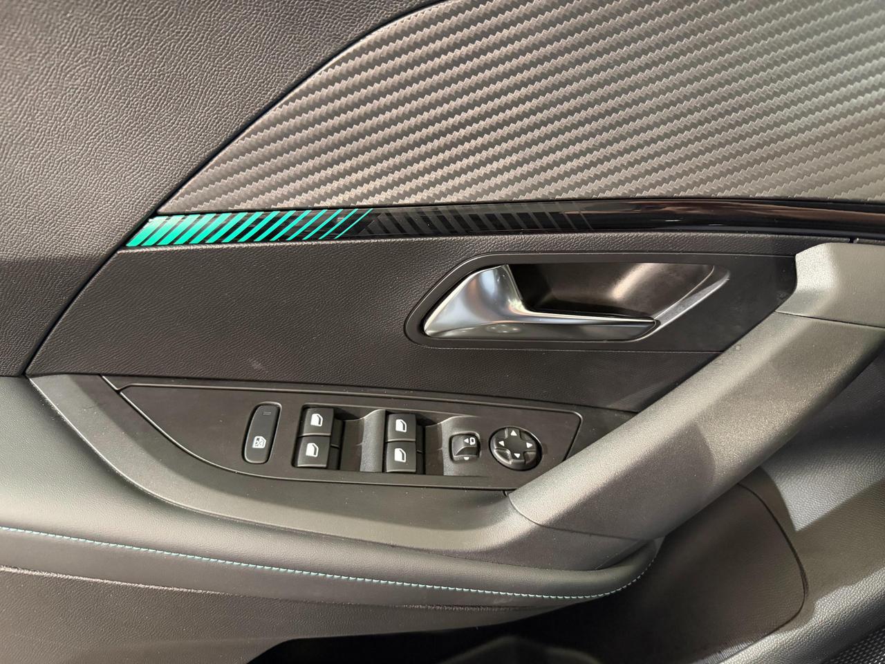 Peugeot 2008 2008 1.5 bluehdi Allure s&s 130cv eat8