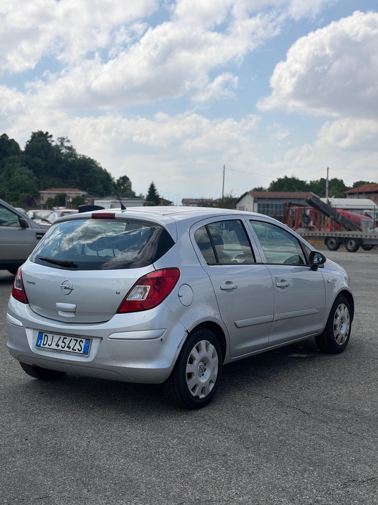 Opel Corsa 1.2 5 porte 4ª serie Cosmo