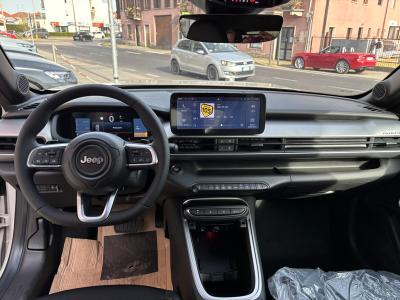 Jeep Avenger 1.2 turbo e-hybrid mhev Summit fwd 110cv edct6