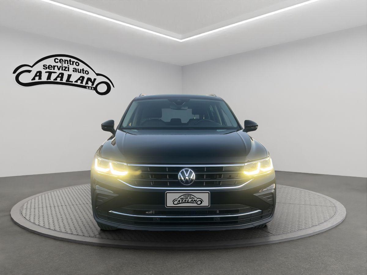 VOLKSWAGEN - Tiguan - 2.0 TDI 150cv DSG Executive BMT