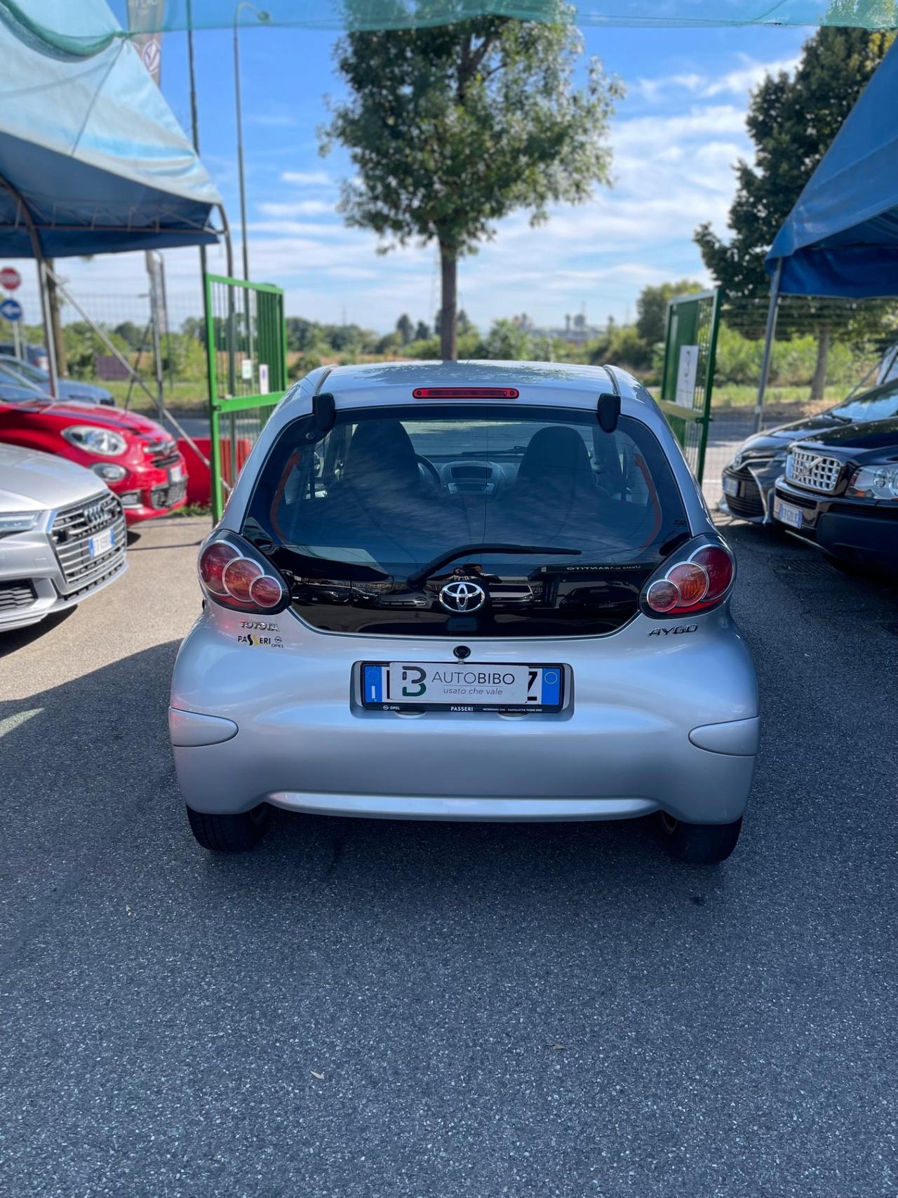 Toyota Aygo 1.0 12V VVT-i 3 porte Sol