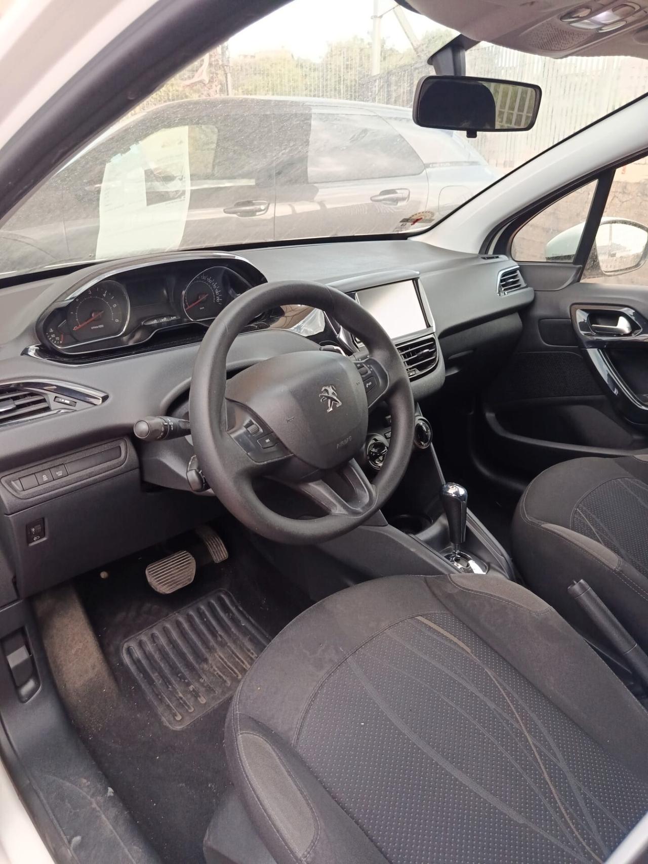 Peugeot 208 1.4 e-HDi 68 CV Stop&Start robotizzato 5 porte