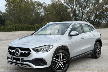 MERCEDES GLA 200 d Automatic Sport Plus