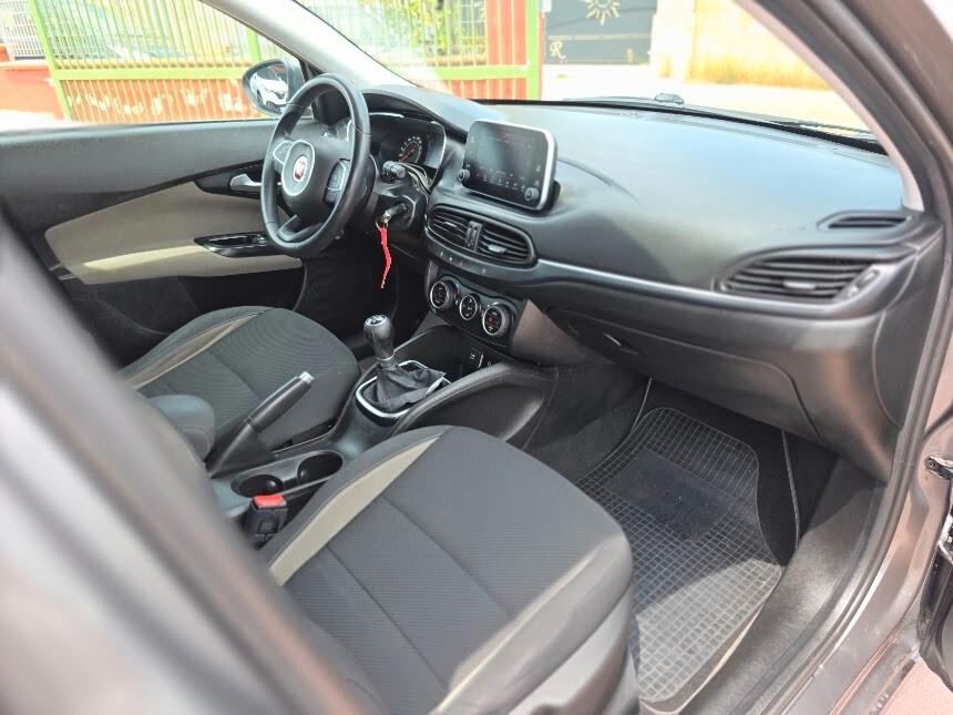 Fiat Tipo 1.6 Mjt S&S SW Lounge