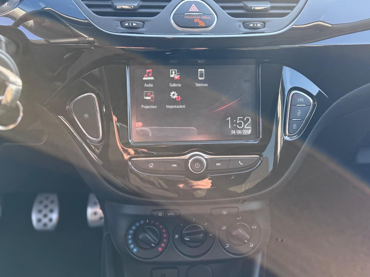 Opel Corsa 1.4 90CV GPL Tech Coupé Black Edition