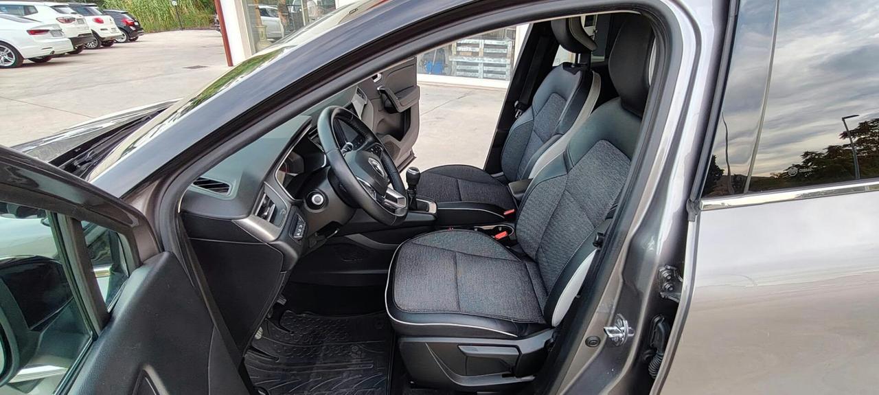 Renault Captur TCe 100 CV GPL Intens