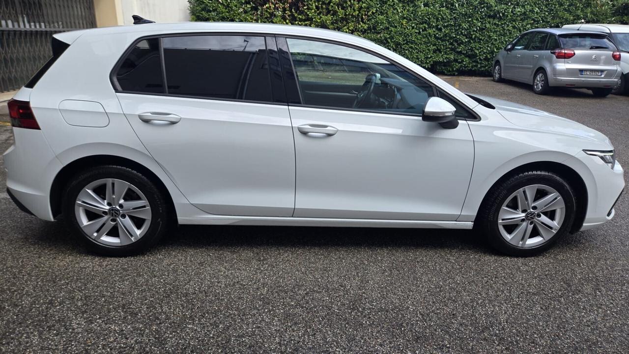 Volkswagen Golf 2.0 TDI SCR Style Neopatentati