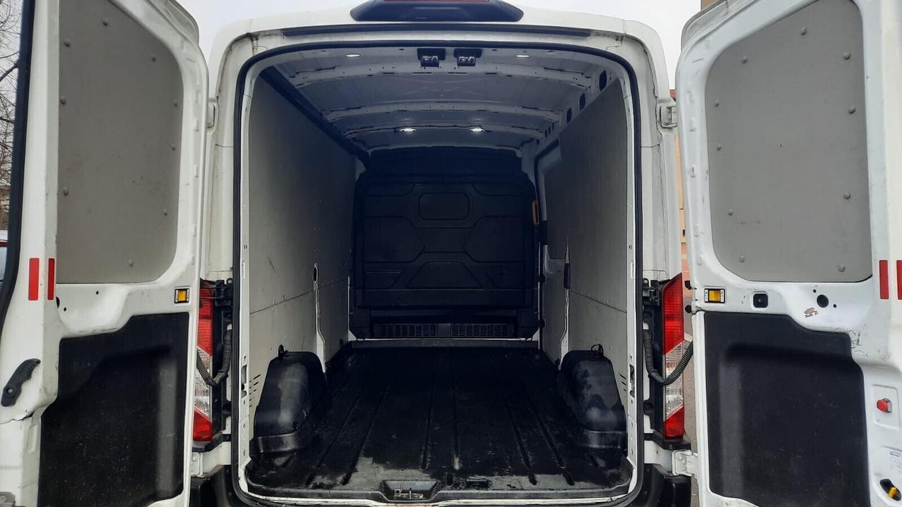 Ford Transit Maxi MHEV