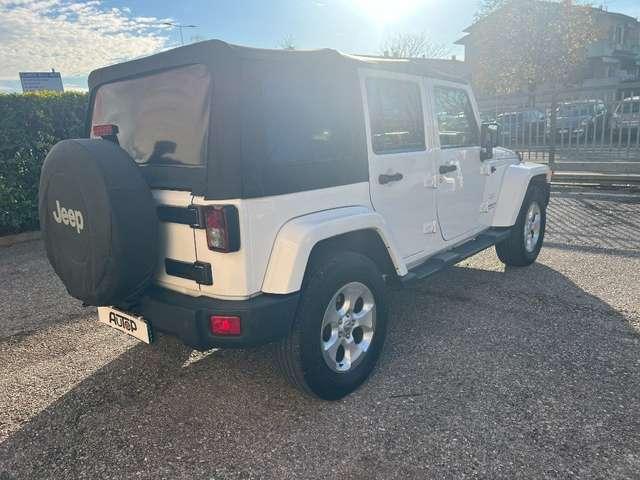 Jeep Wrangler Unlimited 2.8 CRD DPF Sahara Auto