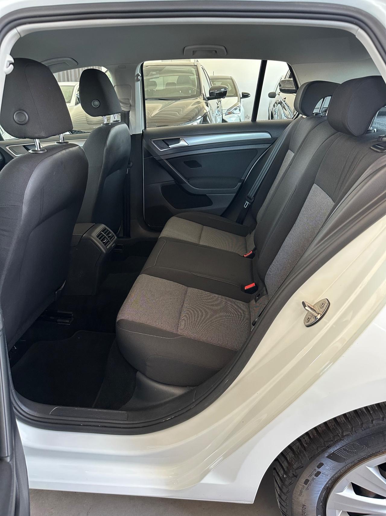 Volkswagen Golf 1.6 TDI 90 CV 5p. Trendline BlueMotion Technology