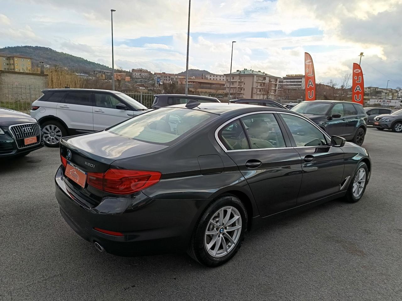 Bmw 520 520i Business auto 184cv