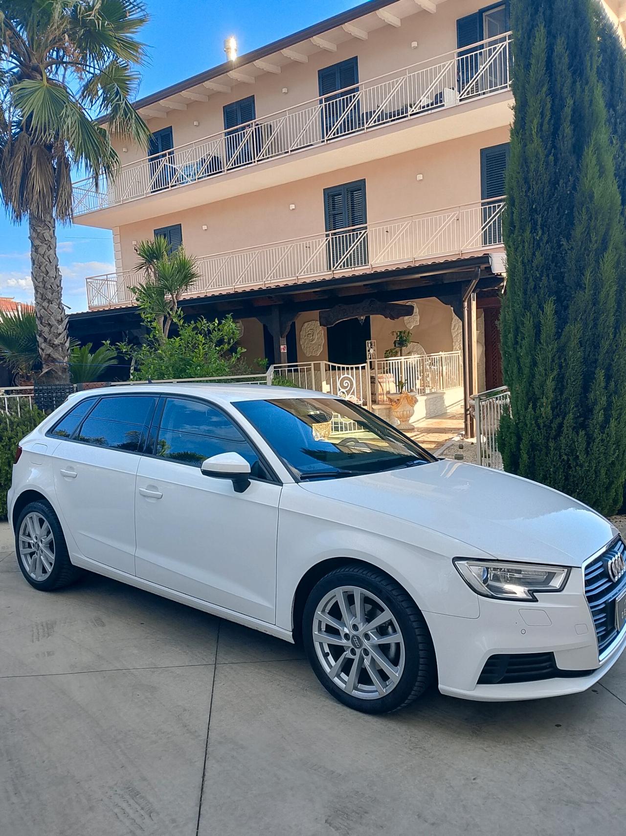 Audi A3 SPB 30 g-tron S tronic Sport
