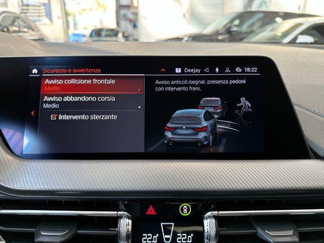 BMW 118 i Msport Auto - LED - 18" - Camera - Carplay