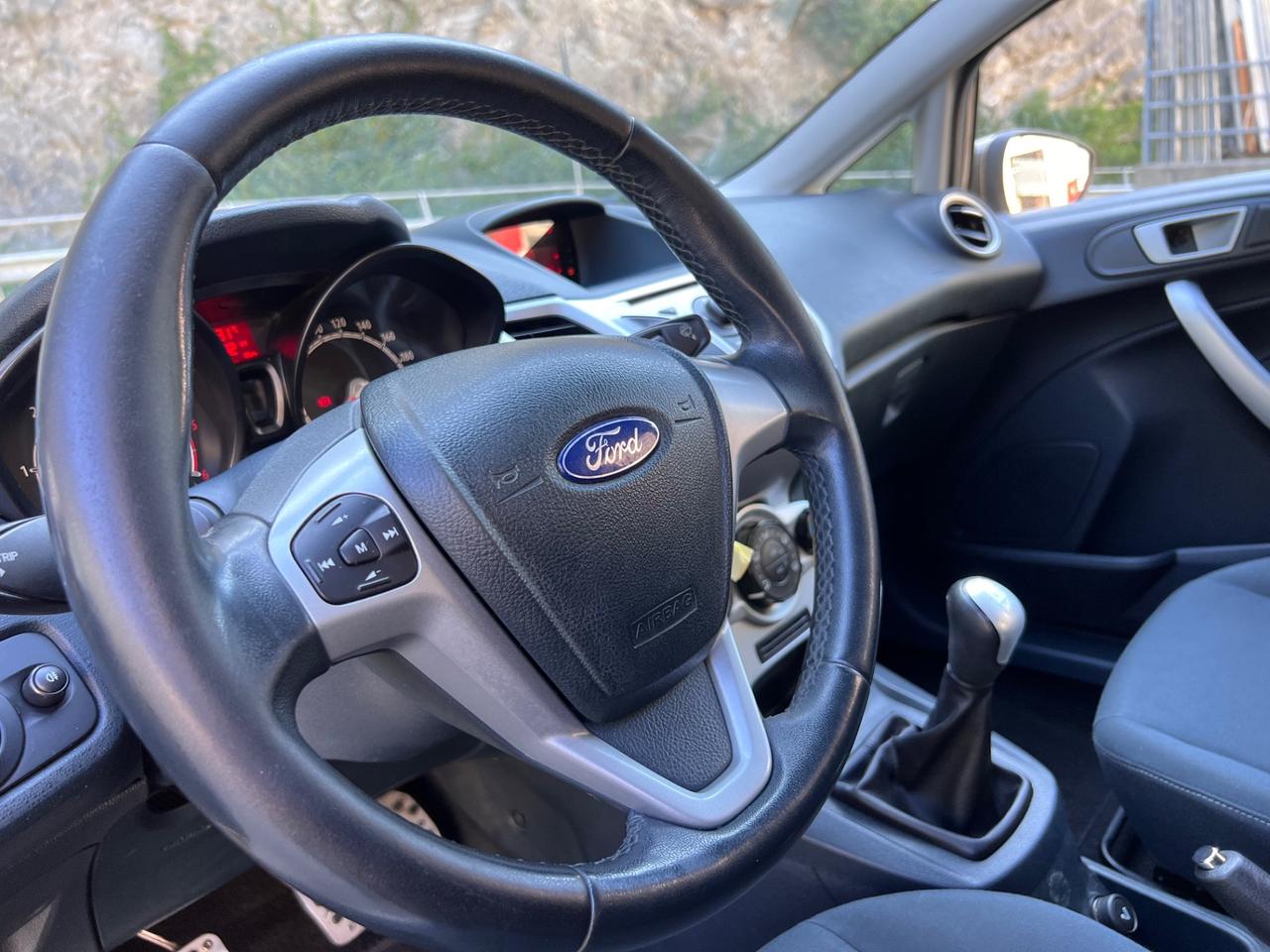 Ford Fiesta 1.4 TDCi 70CV 5 porte Titanium