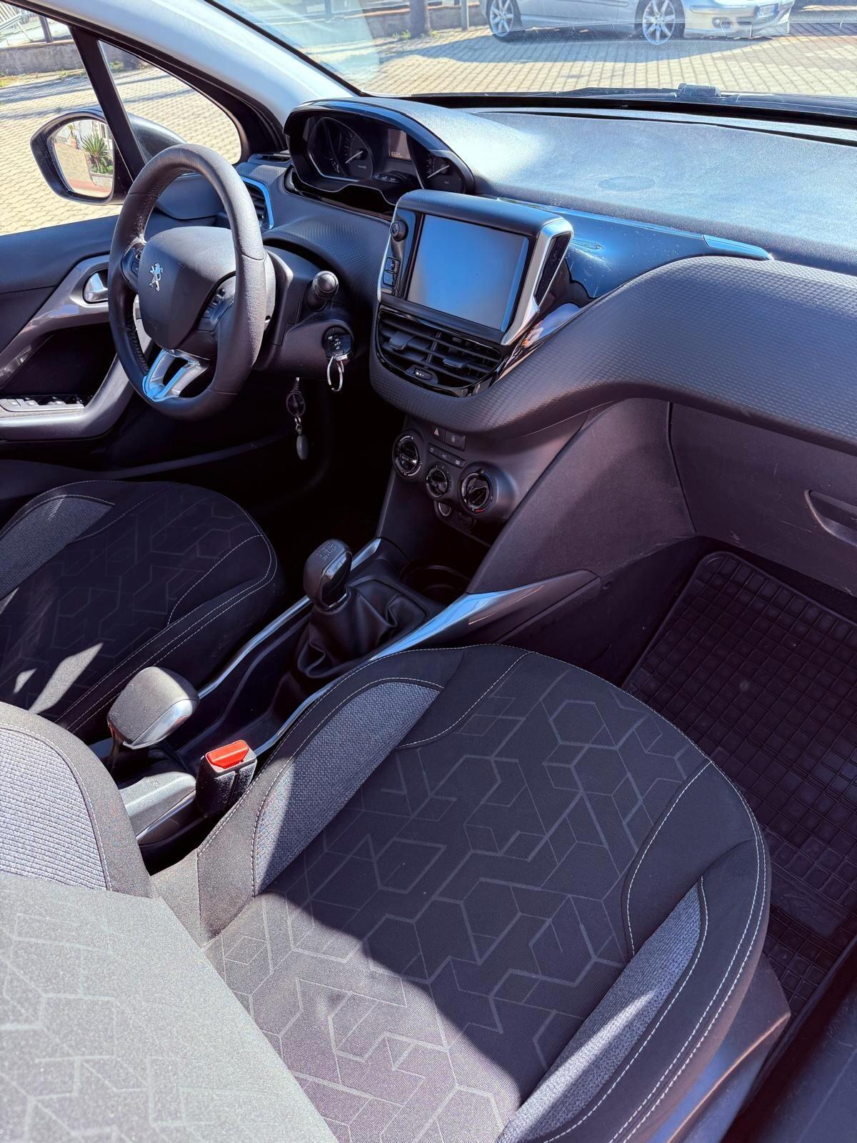 Peugeot 2008 PureTech 82 Allure 12 MESI DI GARANZIA