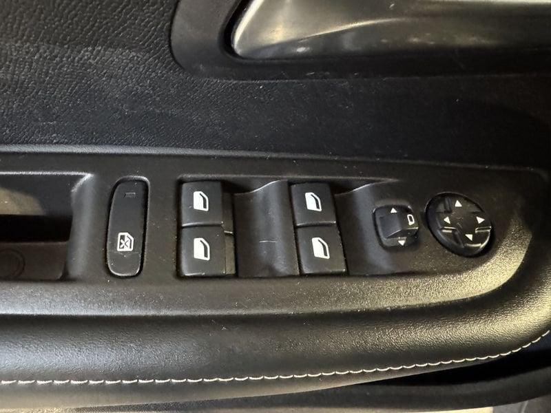 Peugeot 208 Style Puretech 75cv, 5 porte