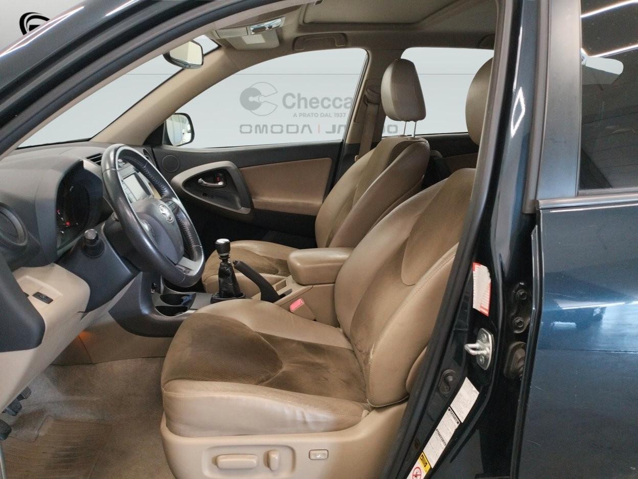 Toyota RAV 4 RAV4 Crossover 2.2 D-4D 150 CV DPF Exclusive